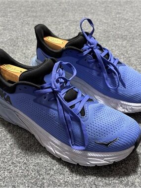 Size 10 - Hoka One Arahi 7 Stellar Blue Cosmos Women Running Shoes